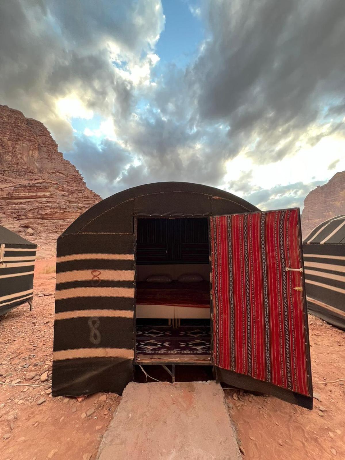 Desert Rock Camp Wadi Rum Eksteriør bilde